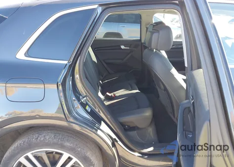 2020 Audi Q5 Premium Plus 55 Tfsi E Quattro S Tronic z USA, uszkodzony, nr VIN WA1E2AFY6L2075503